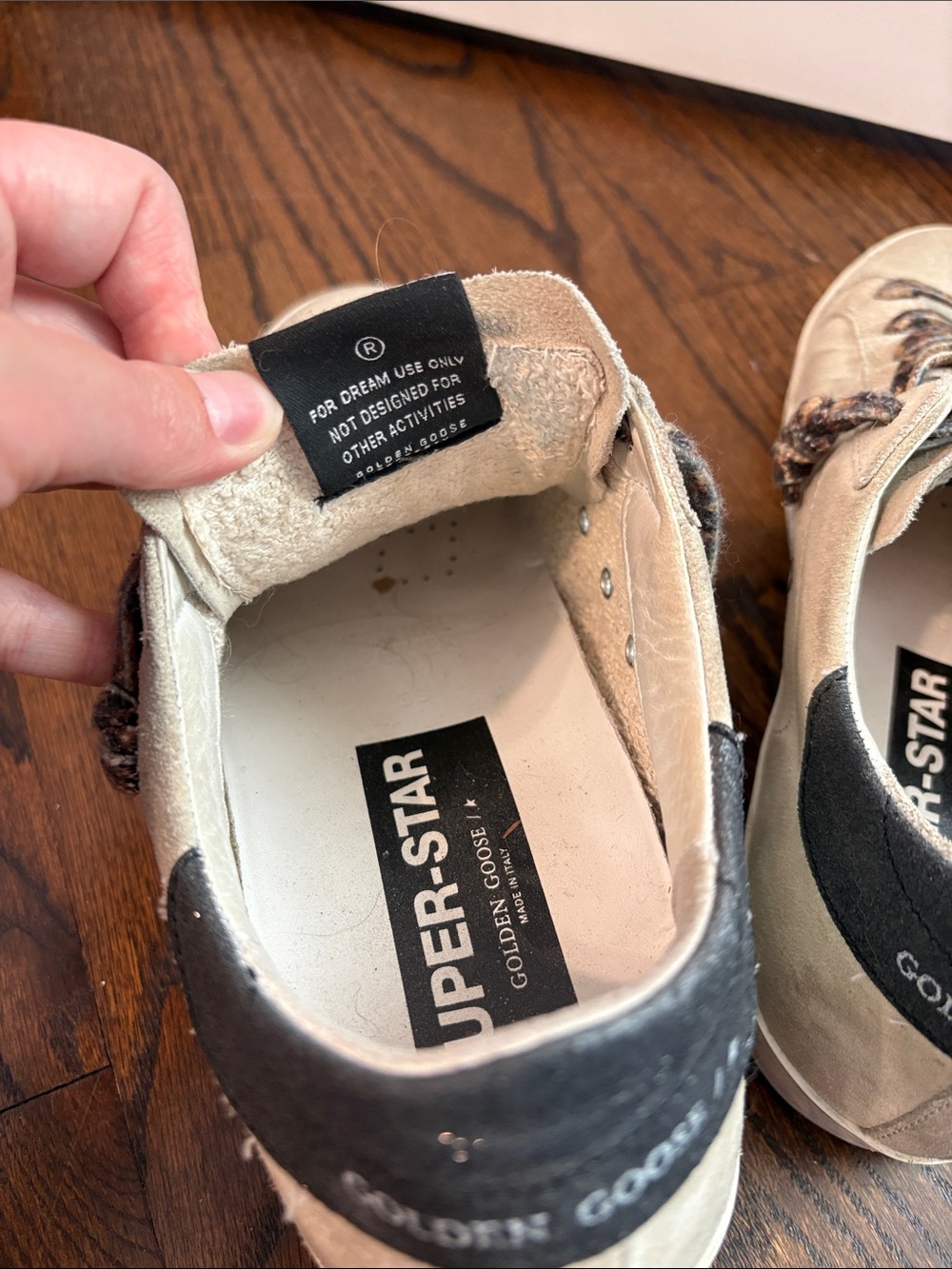 Golden Goose Superstar Sneakers in Beige and Black with Leopard Laces - Size 39 - Picture 3 of 6